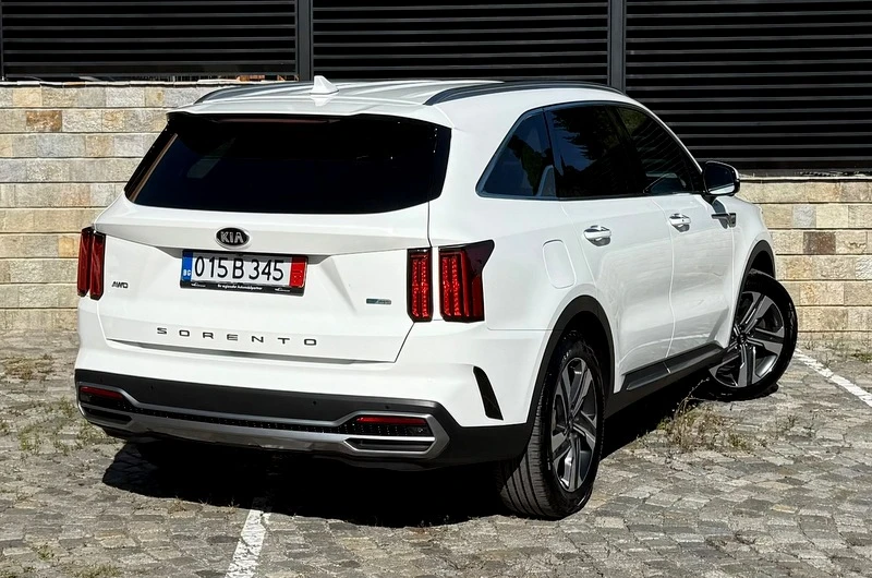 Kia Sorento 1.6 T-GDI Platinum 4x4 - Европейски автомобил, снимка 5 - Автомобили и джипове - 55720824