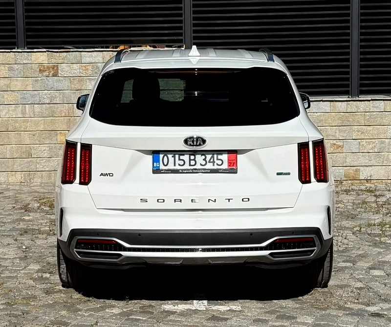 Kia Sorento 1.6 T-GDI Platinum 4x4 - Европейски автомобил, снимка 6 - Автомобили и джипове - 55720824
