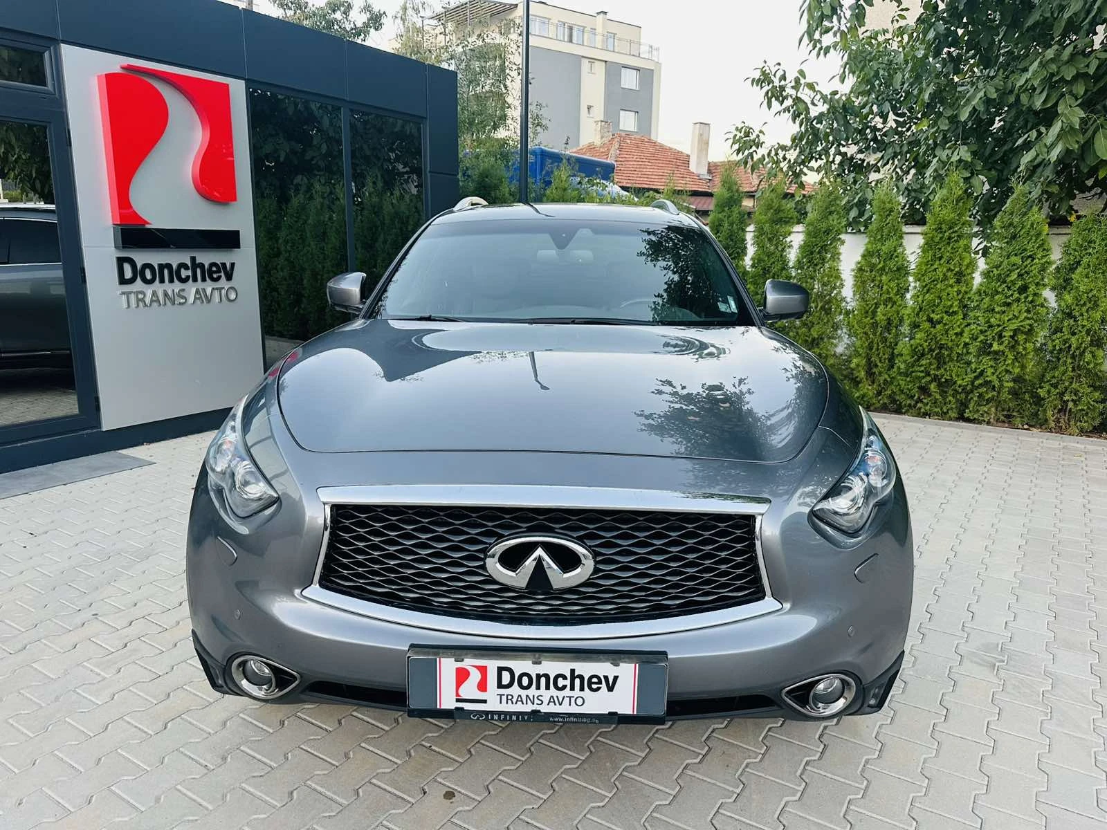 Infiniti QX70 3.7 l - изображение 7