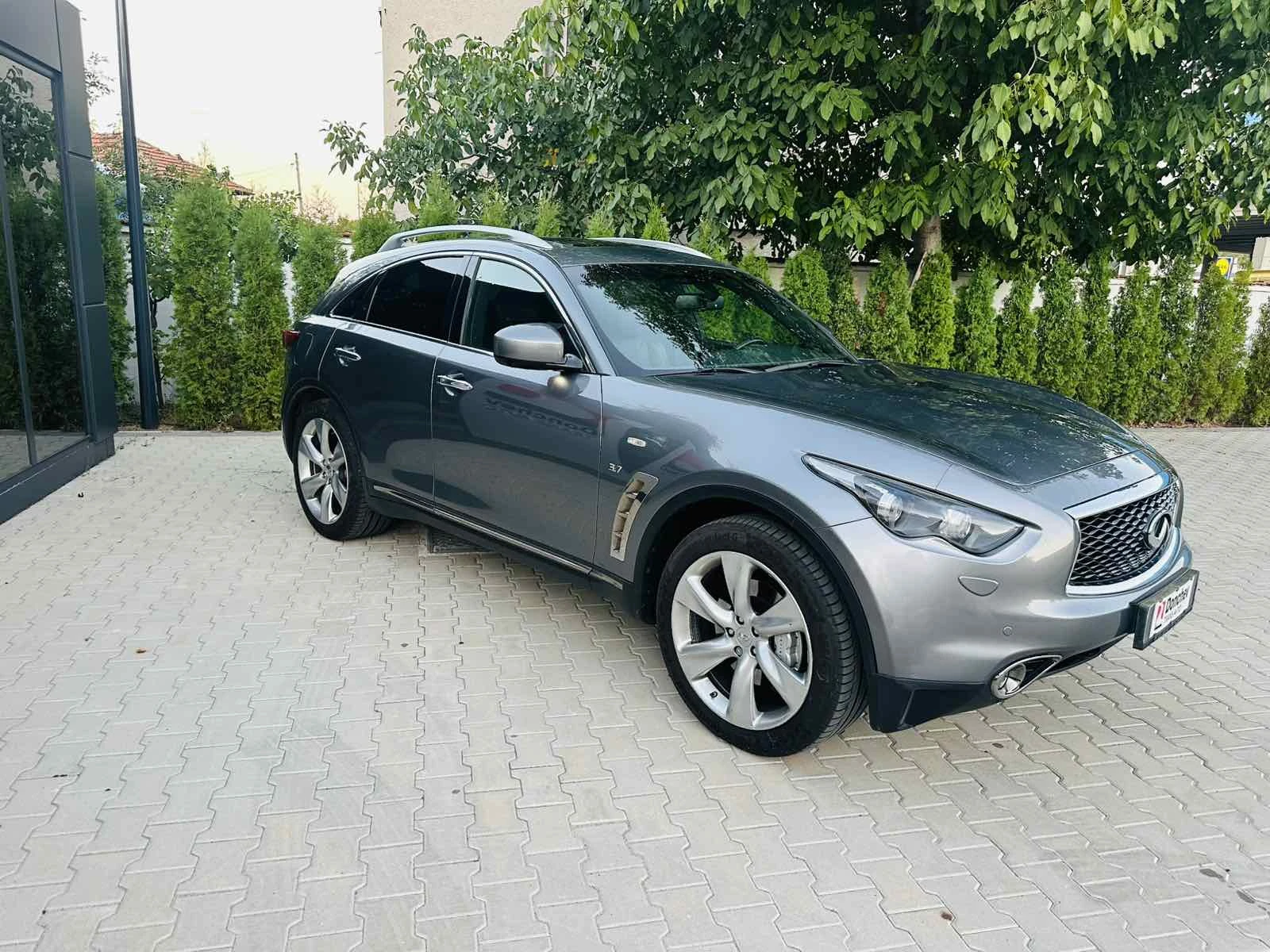 Infiniti QX70 3.7 l - изображение 2