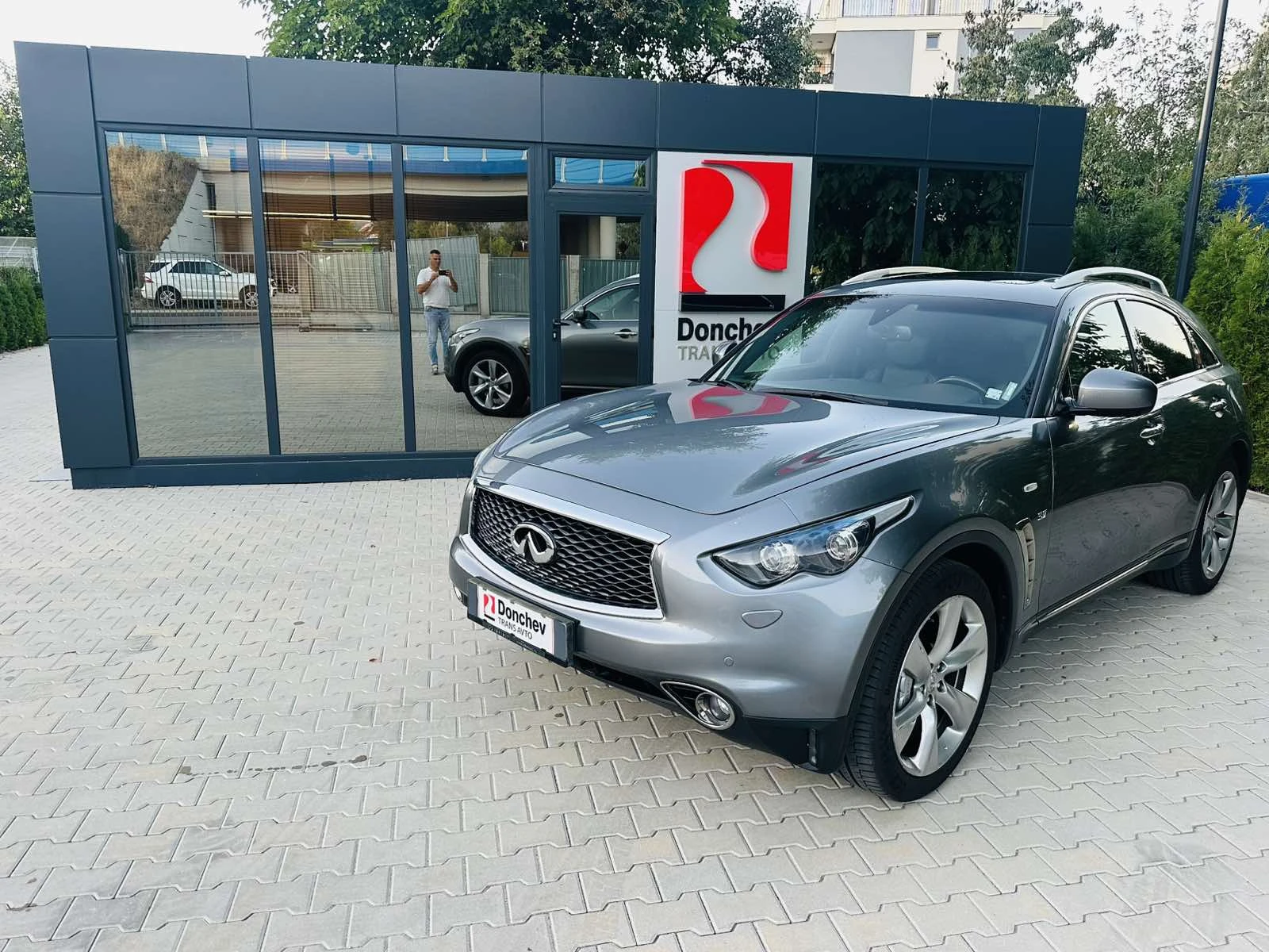 Infiniti QX70 3.7 l | Mobile.bg   1