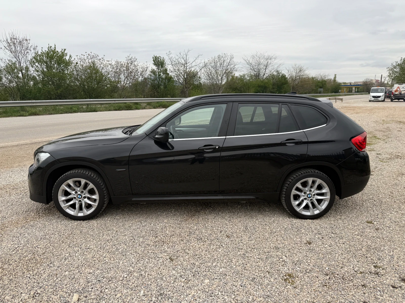 BMW X1 2.3 D АВТОМАТ - изображение 8