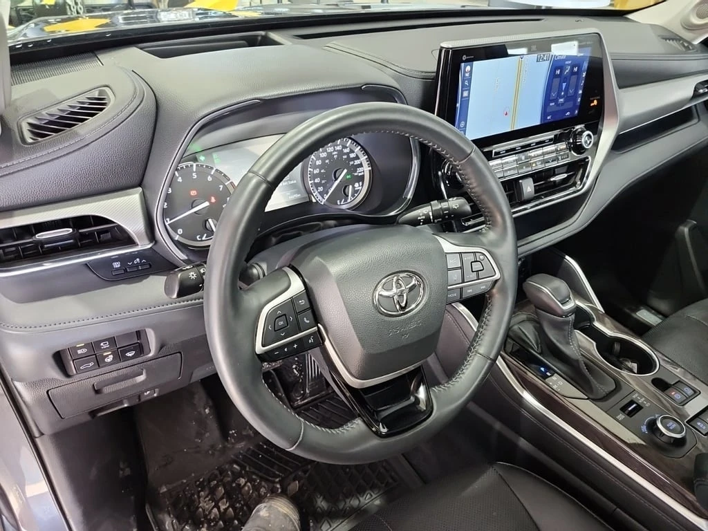 Toyota Highlander * LIMITED * 360  * ДИСТРОНИК * Head-Up * Keyless * - изображение 10