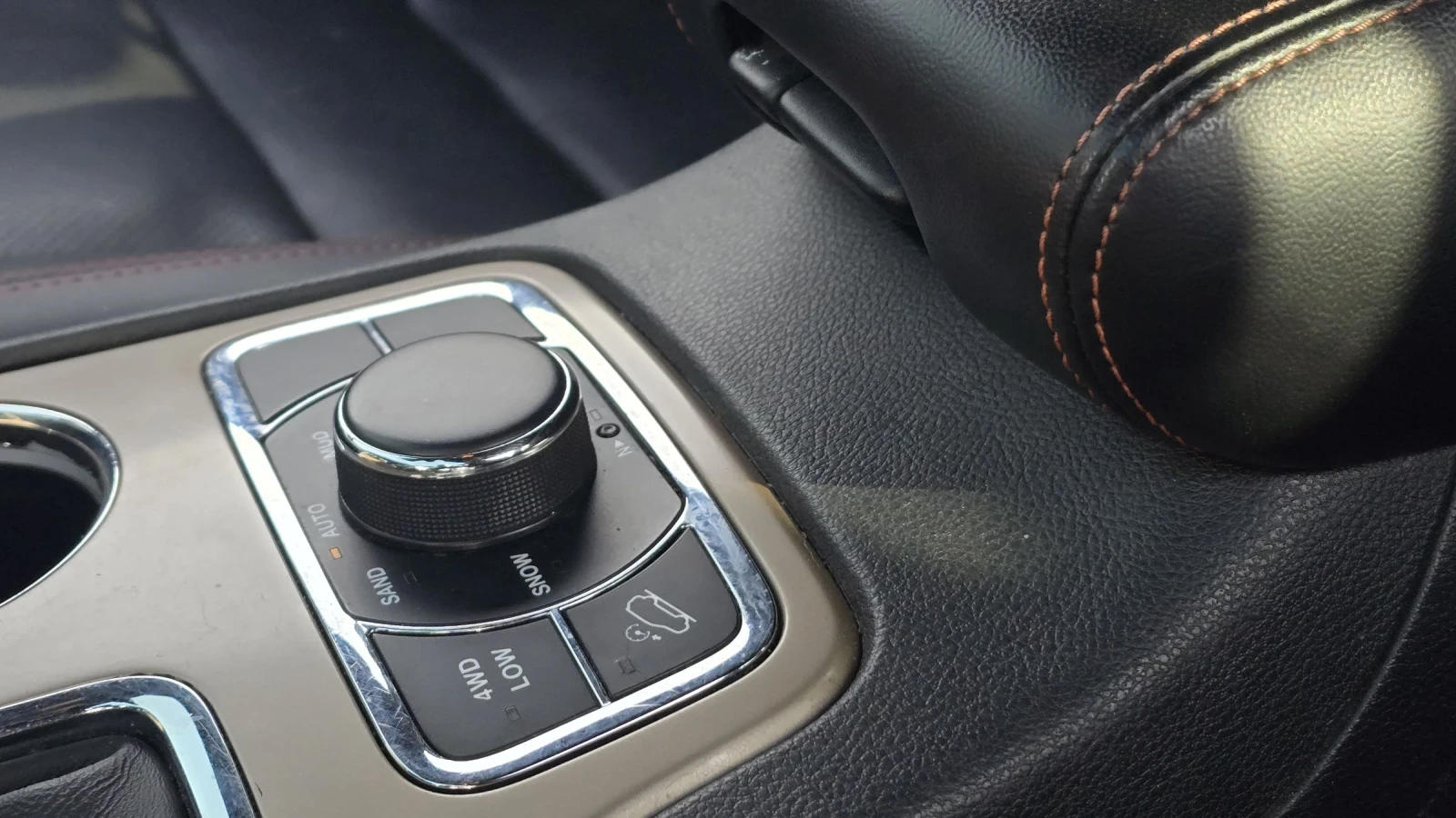 Jeep Grand cherokee 75th Anniversary, 4x4, Face, снимка 9 - Автомобили и джипове - 53811749