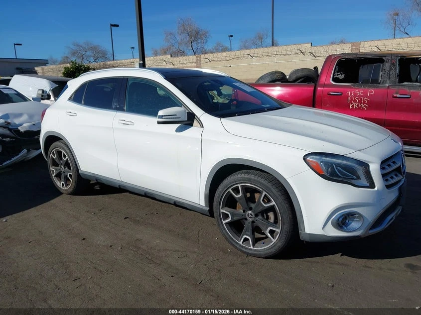 Mercedes-Benz GLA 250, снимка 13 - Автомобили и джипове - 53923849