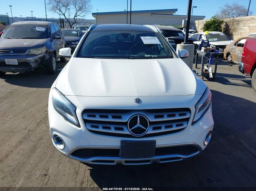 Mercedes-Benz GLA 250, снимка 12 - Автомобили и джипове - 53923849