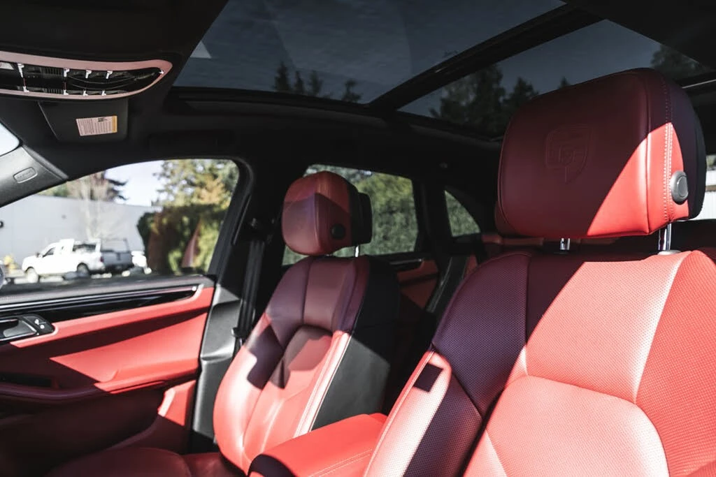 Porsche Macan S AWD* АвтоКредит* (ЦЕНА ДО БГ)* , снимка 13 - Автомобили и джипове - 54009542