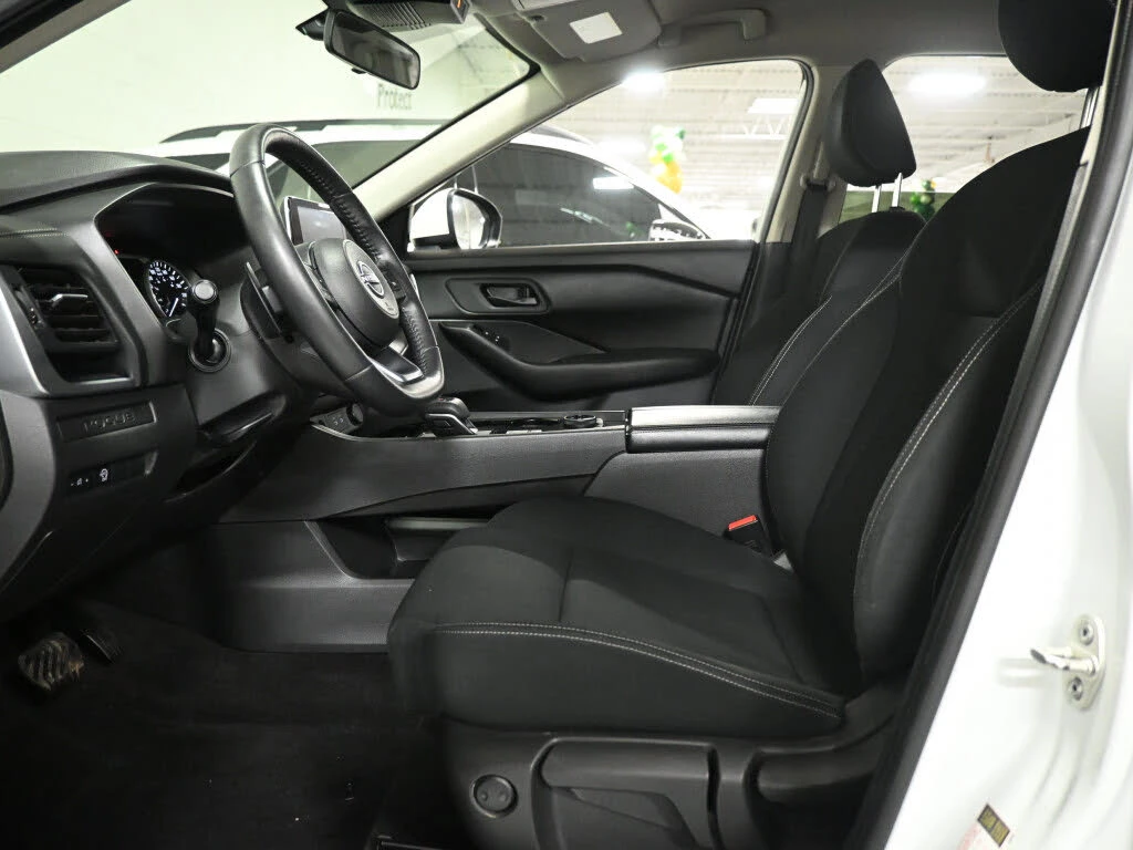 Nissan Rogue S AWD, снимка 8 - Автомобили и джипове - 54296007