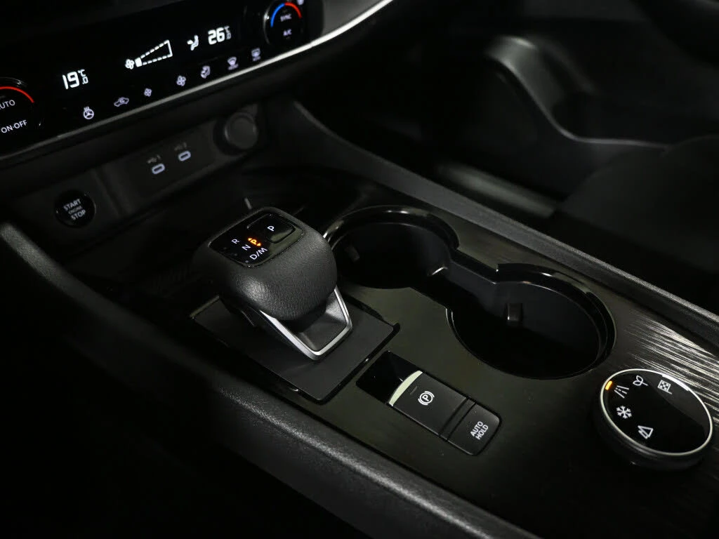 Nissan Rogue S AWD, снимка 11 - Автомобили и джипове - 54296007