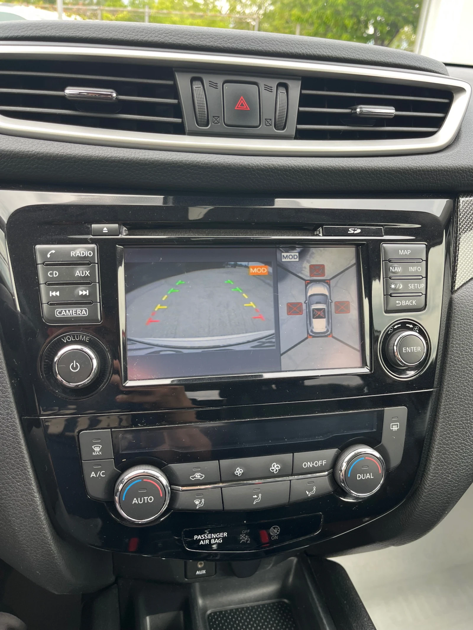 Nissan X-trail 1.6D 4WD 7места, снимка 12 - Автомобили и джипове - 54478196
