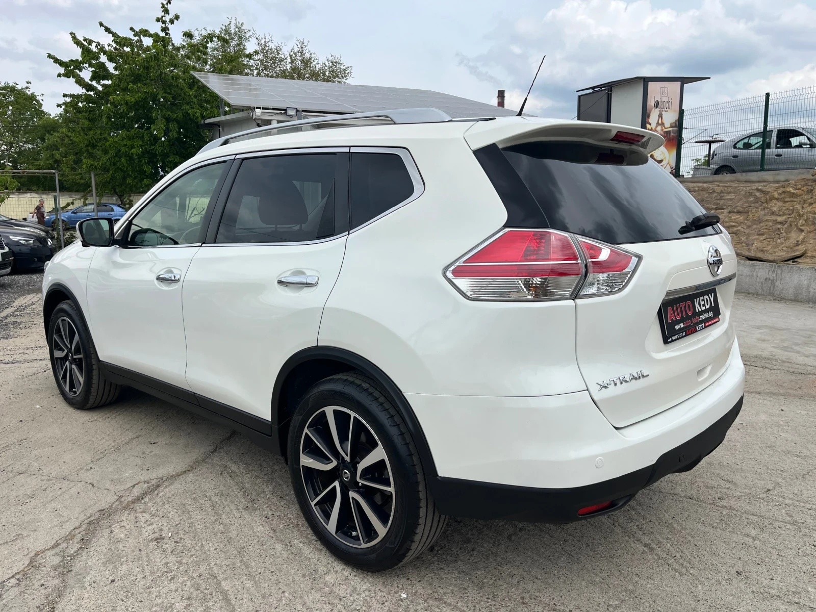 Nissan X-trail 1.6D 4WD 7места, снимка 4 - Автомобили и джипове - 54478196