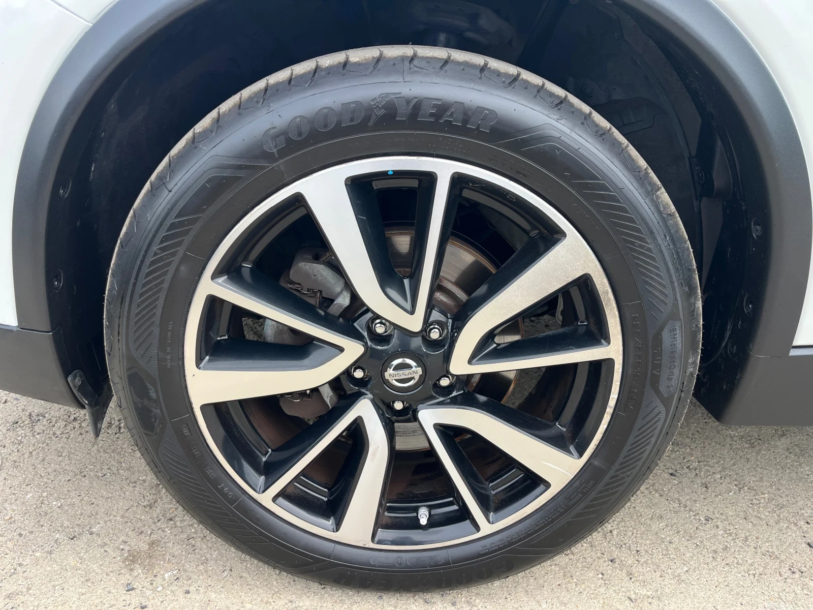 Nissan X-trail 1.6D 4WD 7места, снимка 7 - Автомобили и джипове - 54478196