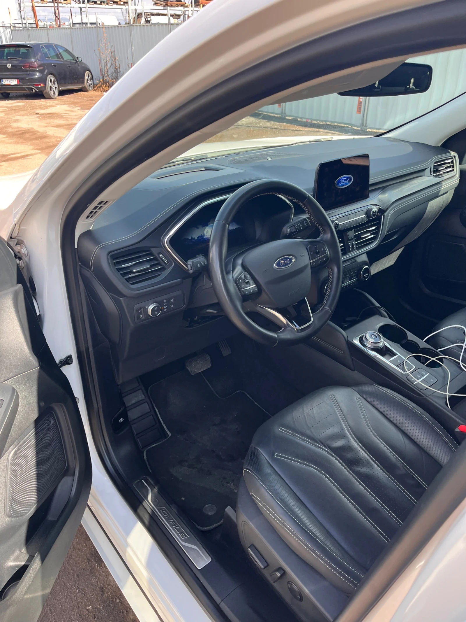 Ford Kuga 2.5 PHEV VIGNALE, снимка 6 - Автомобили и джипове - 54772735