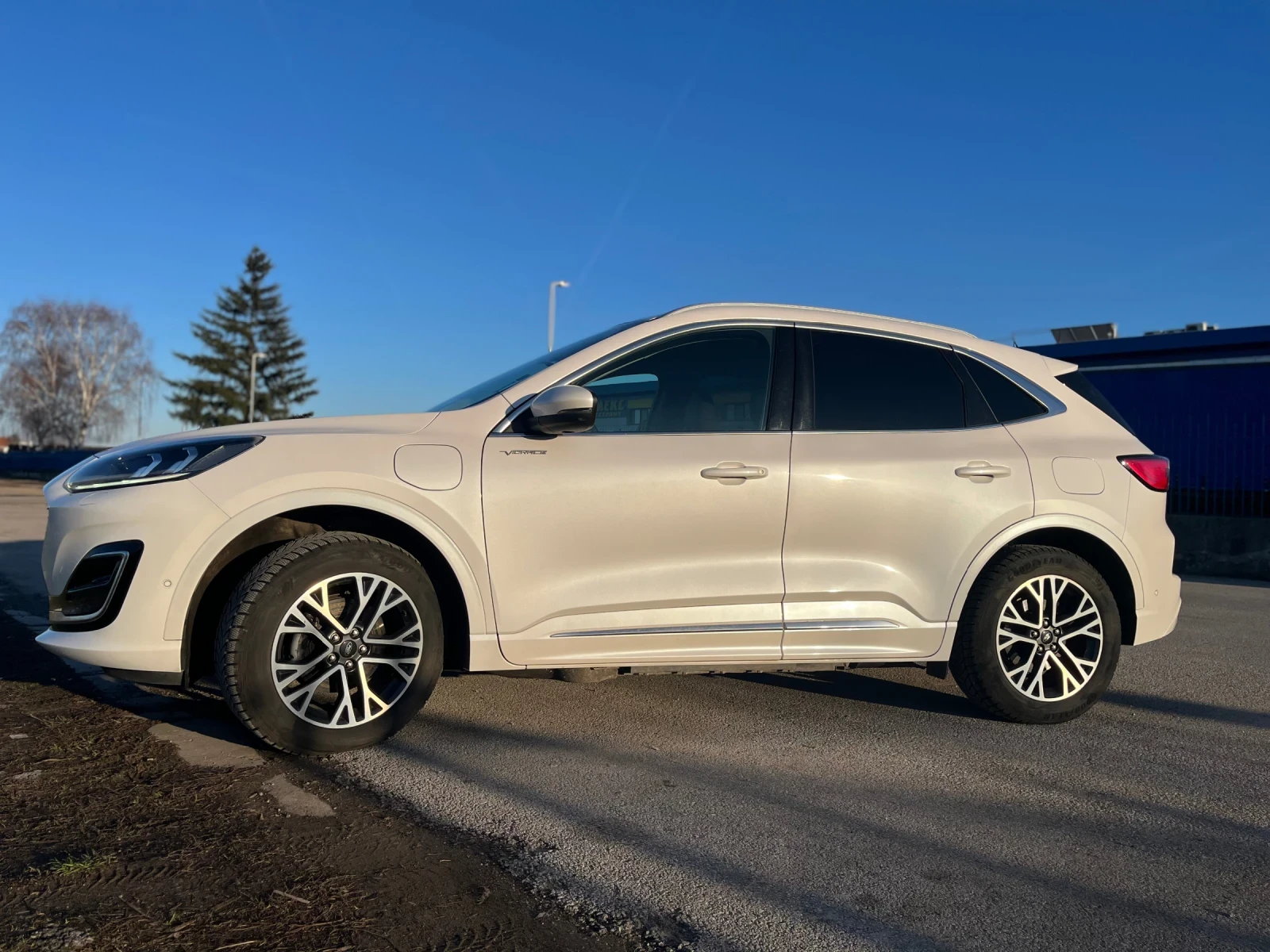 Ford Kuga 2.5 PHEV VIGNALE, снимка 2 - Автомобили и джипове - 54772735