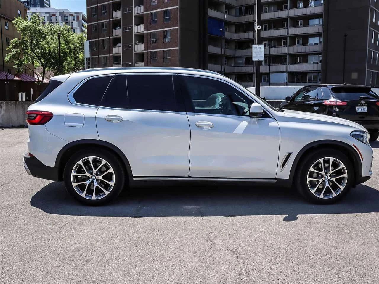 BMW X5 * xDrive40i| Safety Certified| Welcome Trades| * C, снимка 3 - Автомобили и джипове - 54935474