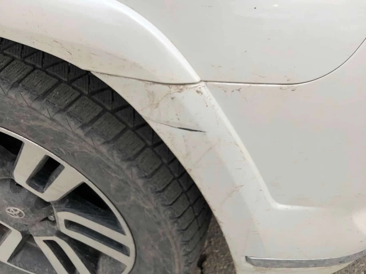 Toyota 4runner 4WD| PANO| KEYLESS| БЕЗ ИНЦИДЕНТИ| 1 СОБСТВЕНИК, снимка 6 - Автомобили и джипове - 54957591