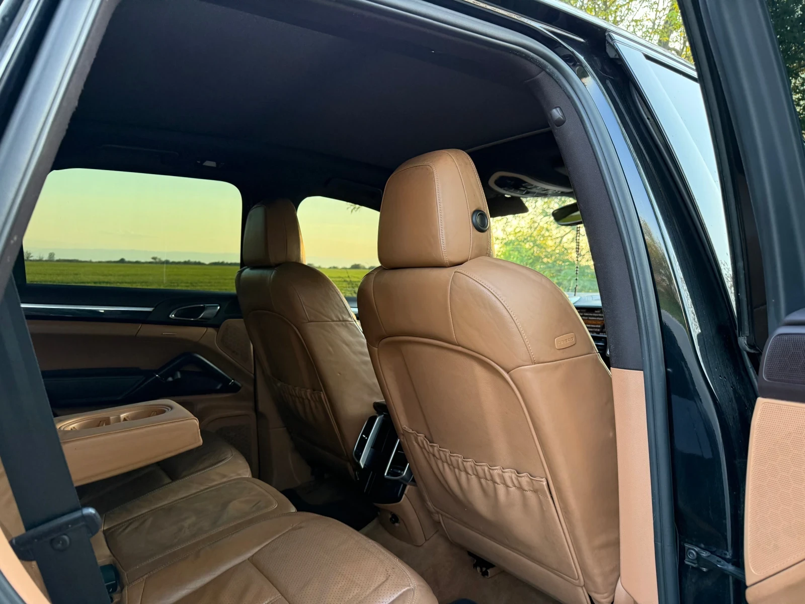 Porsche Cayenne 3.0d, снимка 12 - Автомобили и джипове - 55693849