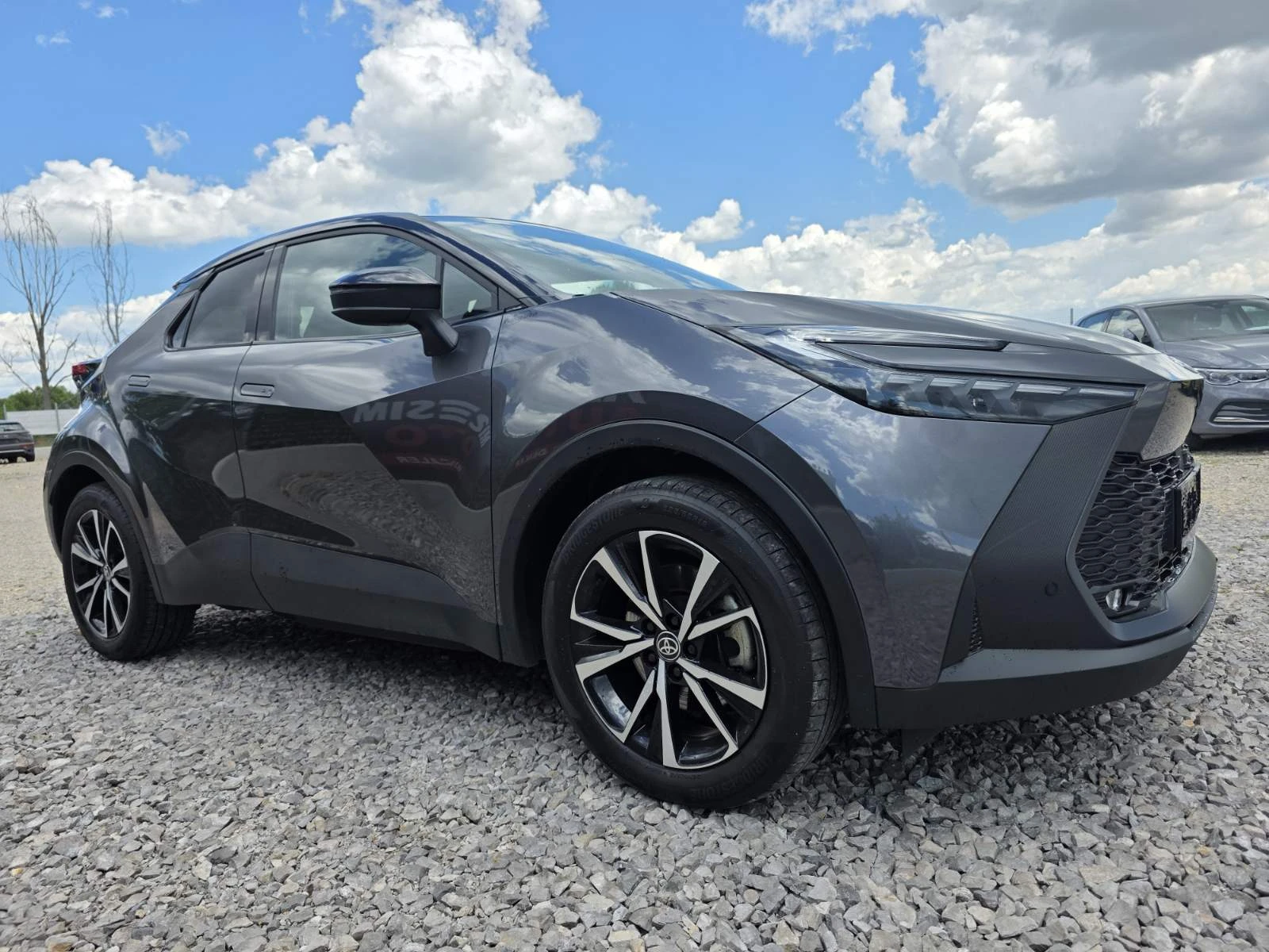 Toyota C-HR II-2.0-Plug-in Hybrid- e CVT-223 hp-�������� | Mobile.bg � ����������� 3