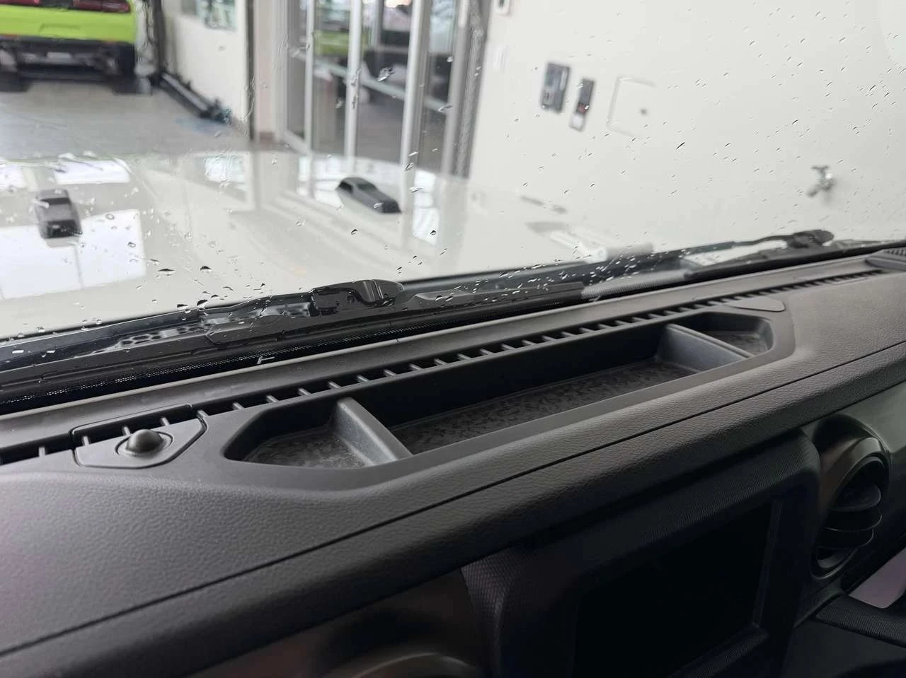 Jeep Wrangler, снимка 16 - Автомобили и джипове - 56713479