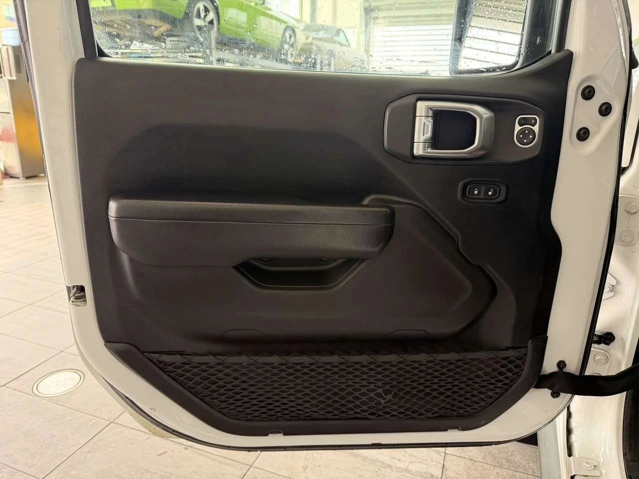Jeep Wrangler, снимка 11 - Автомобили и джипове - 56713479