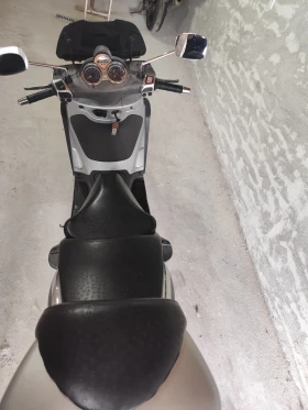 Piaggio Beverly 250, снимка 7