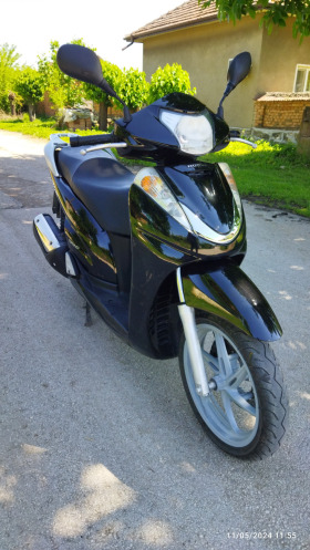 Honda Sh, снимка 3 - Мотоциклети и мототехника - 45684154