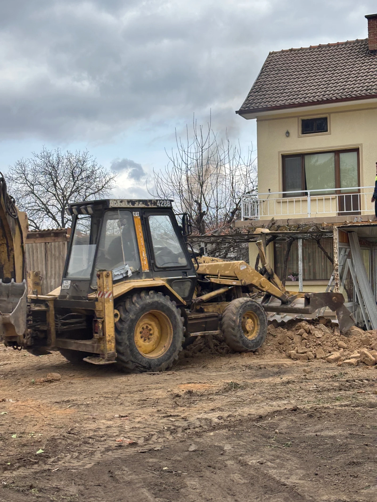 Багер Caterpillar 428b, снимка 5 - Индустриална техника - 54004739