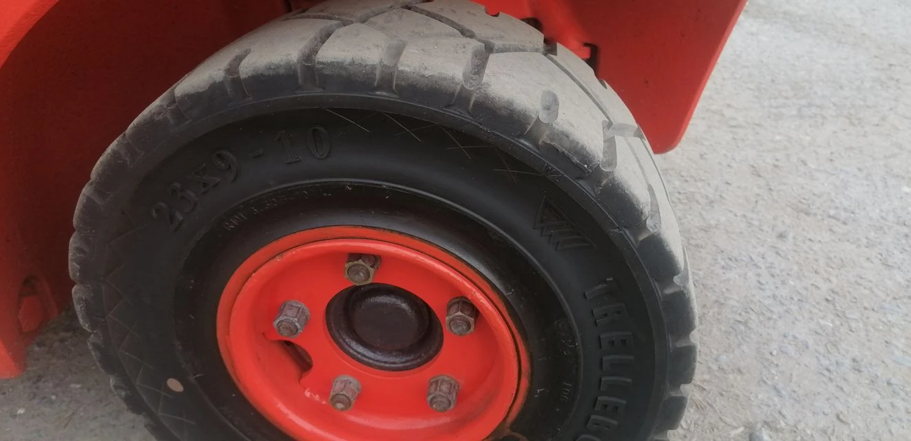 Мотокар Linde H30D02 - 5000 Eur, снимка 10 - Индустриална техника - 54956326