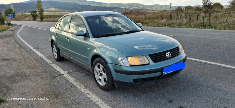 VW Passat, снимка 2 - Автомобили и джипове - 47356996