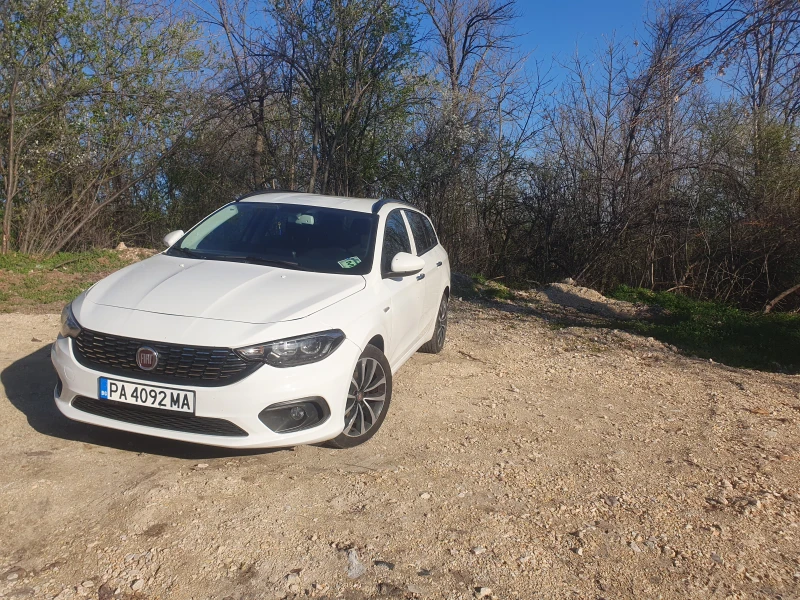 Fiat Tipo 1.4 Фабрична Газ, снимка 1 - Автомобили и джипове - 47720432