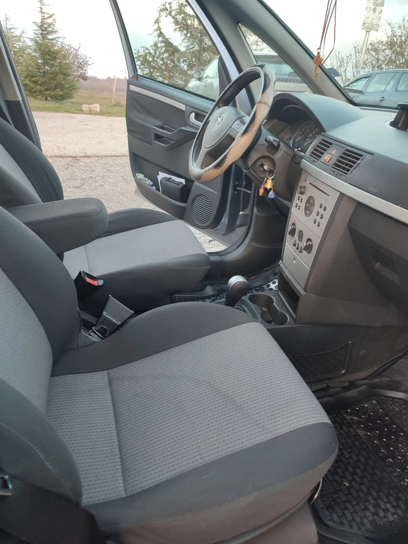 Opel Meriva 1.6, снимка 9 - Автомобили и джипове - 47998723