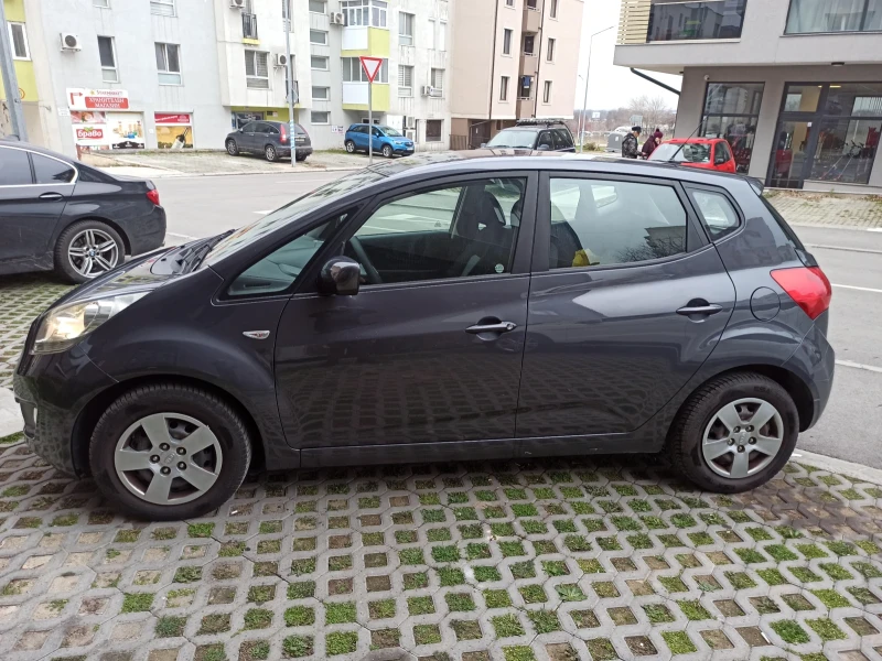 Kia Venga 1.6 автоматик / ШВЕЙЦАРИЯ, снимка 7 - Автомобили и джипове - 48953384