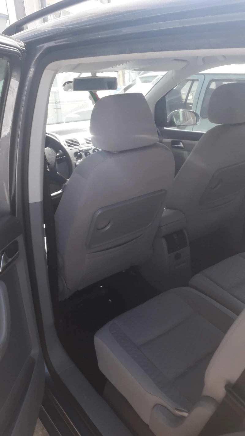 VW Touran, снимка 9 - Автомобили и джипове - 49067334