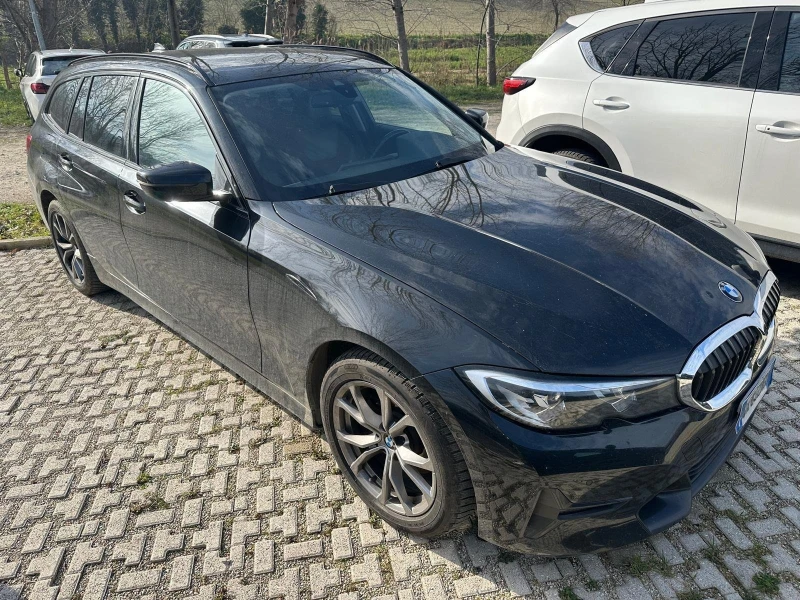 BMW 320 D Sport G21, снимка 2 - Автомобили и джипове - 49493369