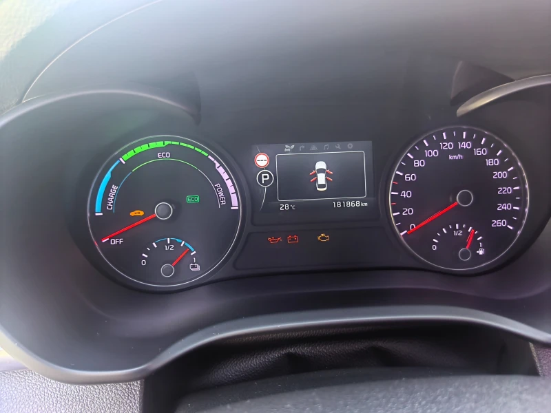 Kia Optima, снимка 13 - Автомобили и джипове - 50986708