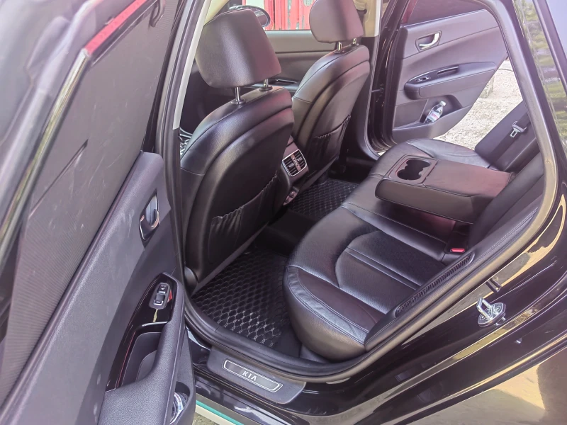 Kia Optima, снимка 6 - Автомобили и джипове - 50986708