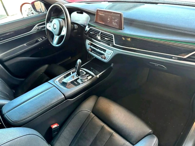 BMW 740 D XDRIVE ОЧАКВАН ВНОС FULL M PACK ЛИЗИНГ 100%, снимка 12 - Автомобили и джипове - 51346131