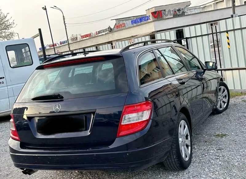 Mercedes-Benz C 200, снимка 4 - Автомобили и джипове - 52673604