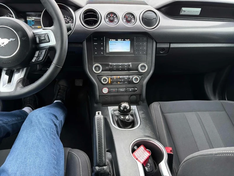 Ford Mustang * EcoBoost * CARFAX * БЕЗ ПЪРВОНАЧАЛНА ВНОСКА, снимка 9 - Автомобили и джипове - 52744895