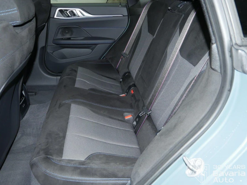 BMW i4 40 xDrive M Sport Paket, снимка 8 - Автомобили и джипове - 52835382