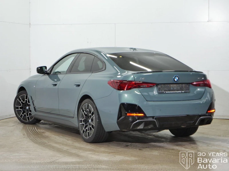 BMW i4 40 xDrive M Sport Paket, снимка 2 - Автомобили и джипове - 52835382