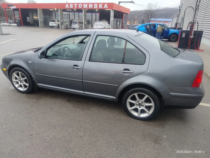 VW Golf 2.0газ автомат, снимка 4 - Автомобили и джипове - 53023613