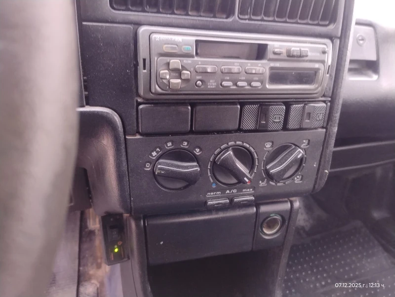 VW Passat 1.8газ клима, снимка 8 - Автомобили и джипове - 53023613