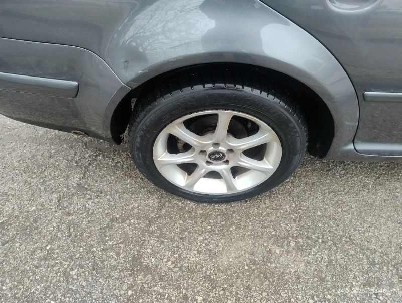 VW Golf 2.0газ автомат, снимка 12 - Автомобили и джипове - 53023613