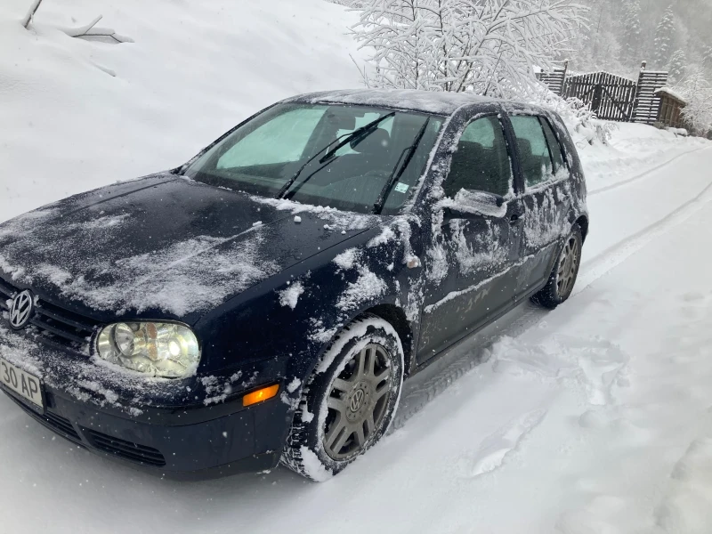 VW Golf 1.8I 4Motion, снимка 14 - Автомобили и джипове - 53134429