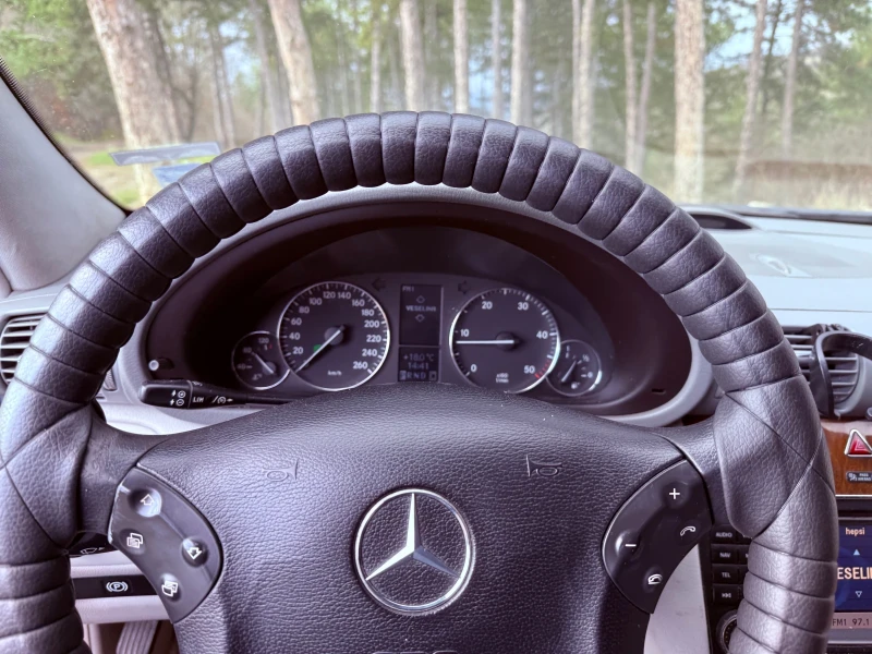 Mercedes-Benz C 200, снимка 12 - Автомобили и джипове - 53233431