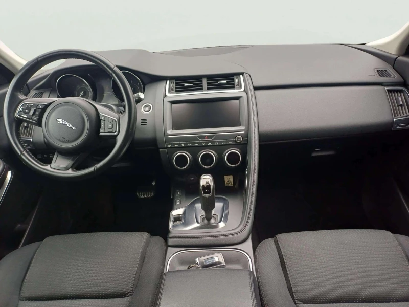Jaguar E-pace 2.0 D, снимка 12 - Автомобили и джипове - 53268294