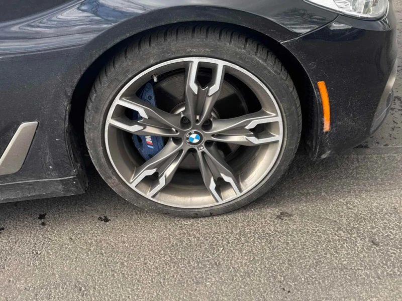 BMW 550 * xDrive * CARFAX * ДИСТРОНИК* ДВА КЛЮЧА* , снимка 7 - Автомобили и джипове - 53447971