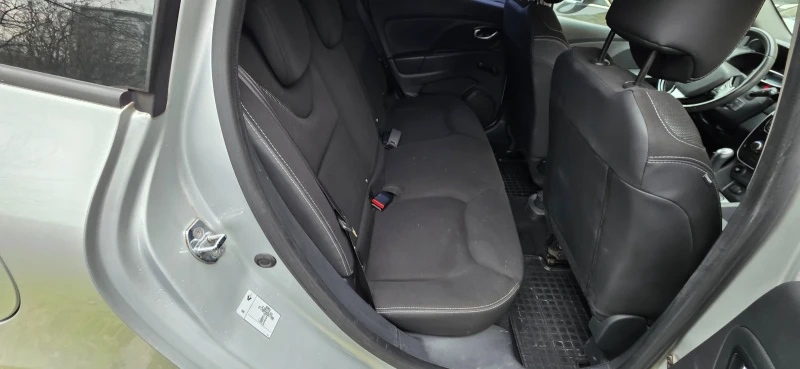 Renault Clio IV, снимка 8 - Автомобили и джипове - 53476579