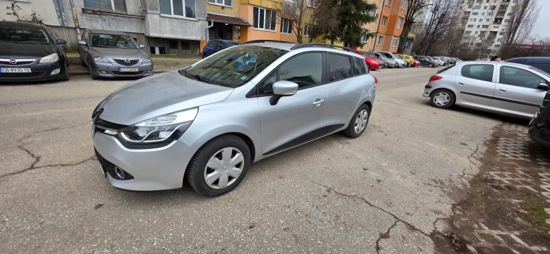 Renault Clio IV, снимка 2 - Автомобили и джипове - 53476579